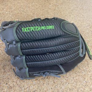 Franklin 11.5" Fastpitch Pro Series Glove in Good Used Condition